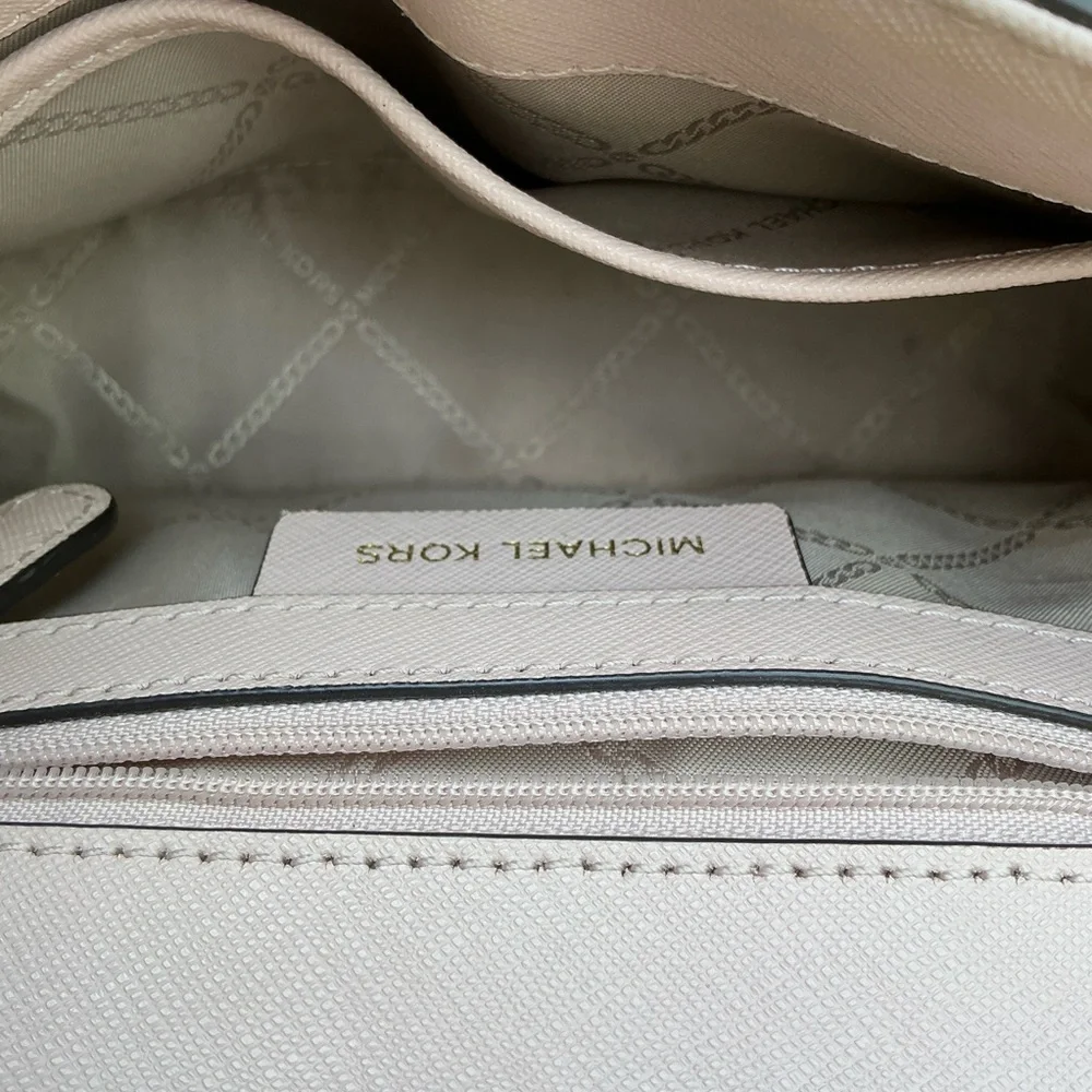 Michael Kors Light Pink Nude Satchel Crossbody Hand Bag